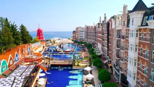 هتل اورنج کانتی کمر آنتالیا